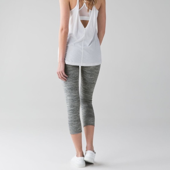 lululemon Wunder Under High-Rise Crop 21” - Picture 6 of 6